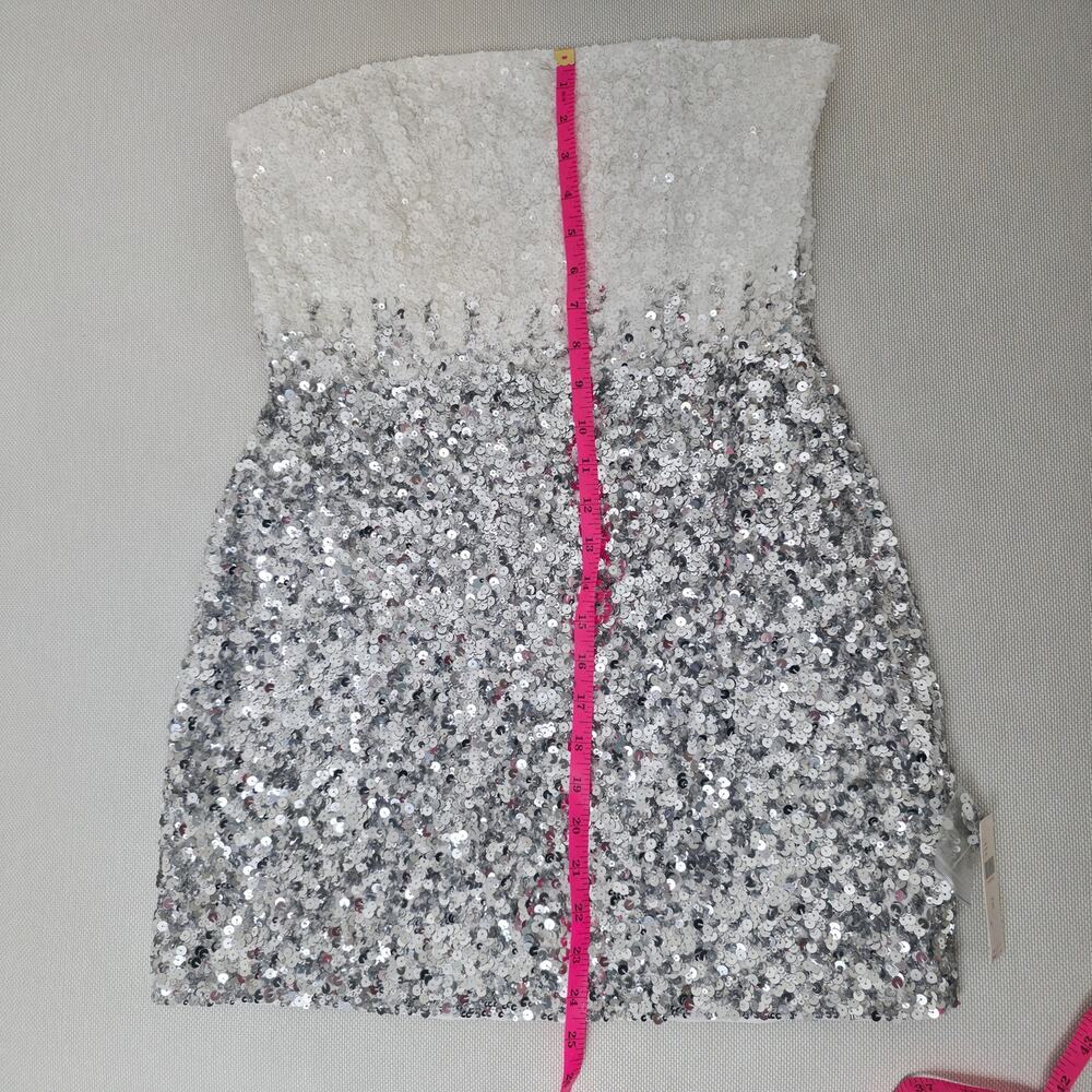 Retrofête White Silver Strapless Sequin Kameron Embellished Mini Dress Medium - Picture 8 of 11
